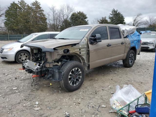 2023 Nissan Titan SV