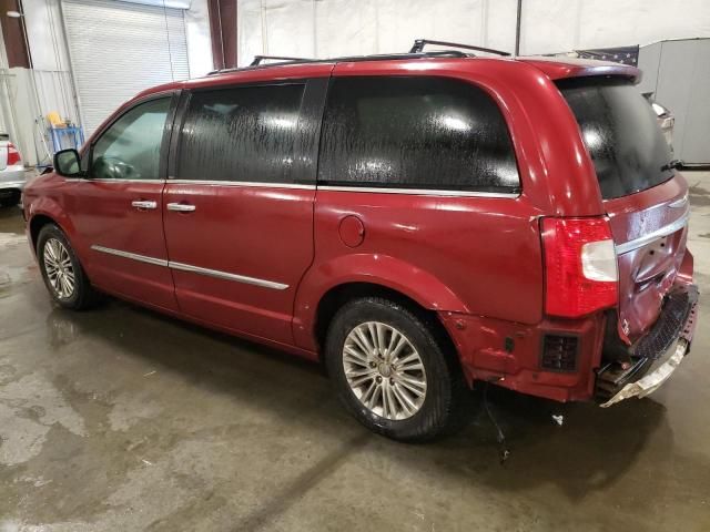 2013 Chrysler Town & Country Touring L