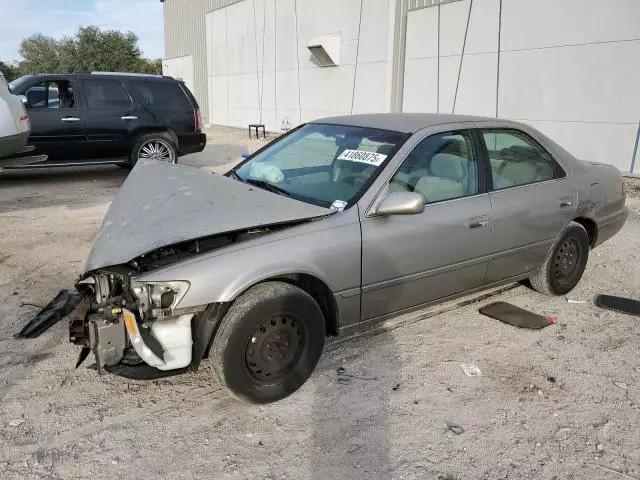 1999 Toyota Camry LE