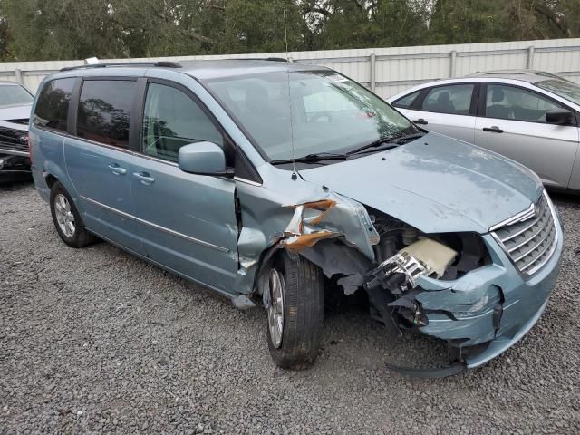 2010 Chrysler Town & Country Touring