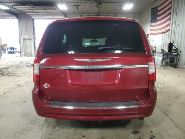 2012 Chrysler Town & Country Touring L