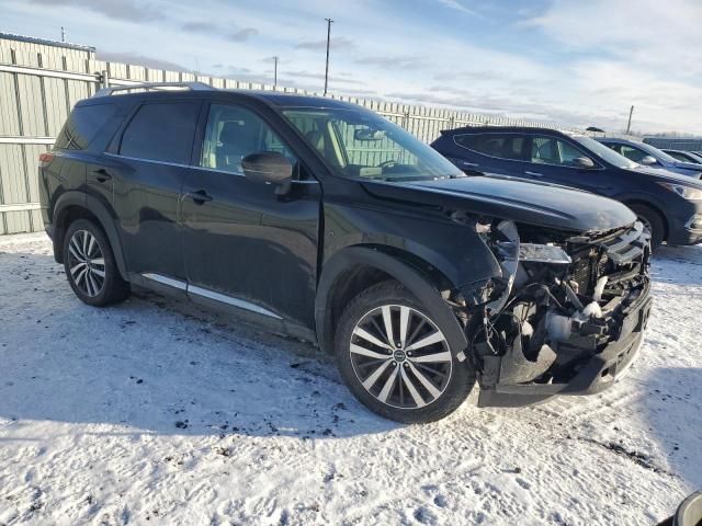 2022 Nissan Pathfinder Platinum