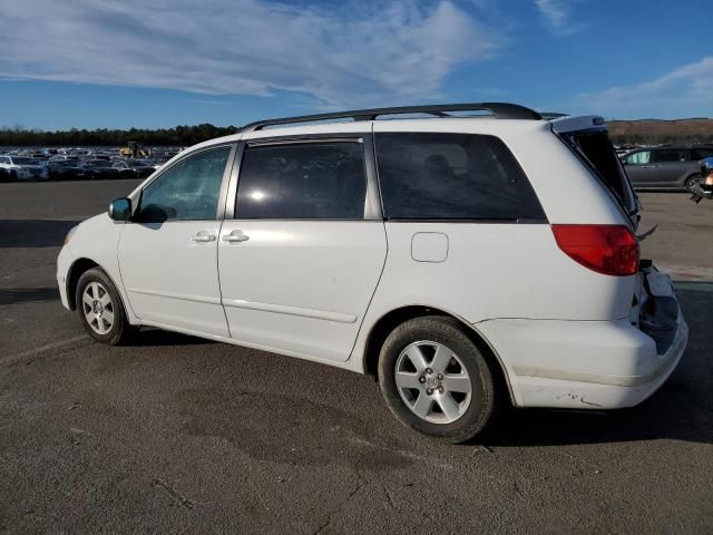 2010 Toyota Sienna CE