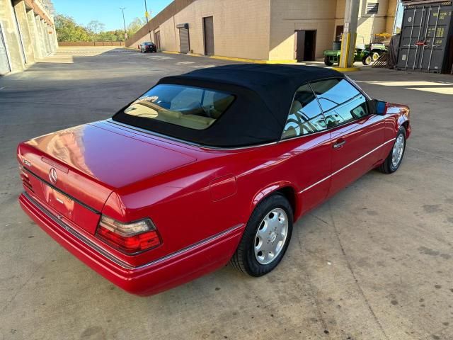 1995 Mercedes-Benz E 320