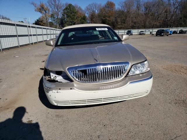 2009 Lincoln Town Car Signature Limited