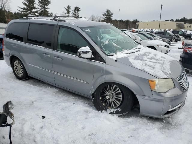 2013 Chrysler Town & Country Touring L