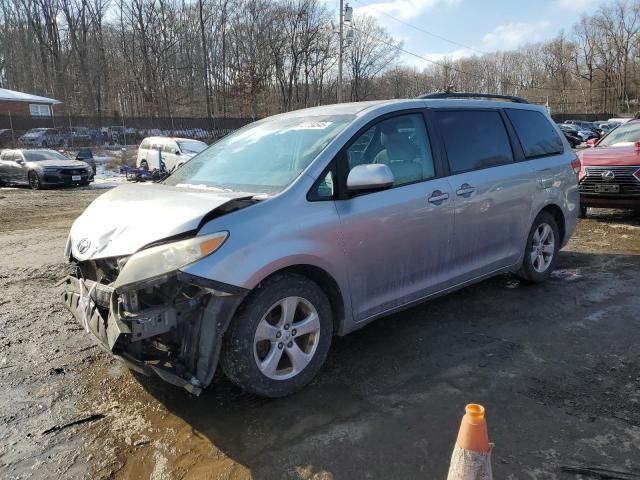 2011 Toyota Sienna LE