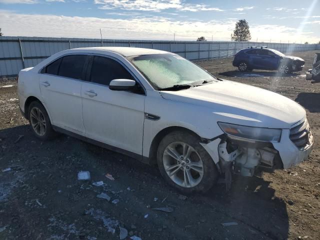 2018 Ford Taurus SEL