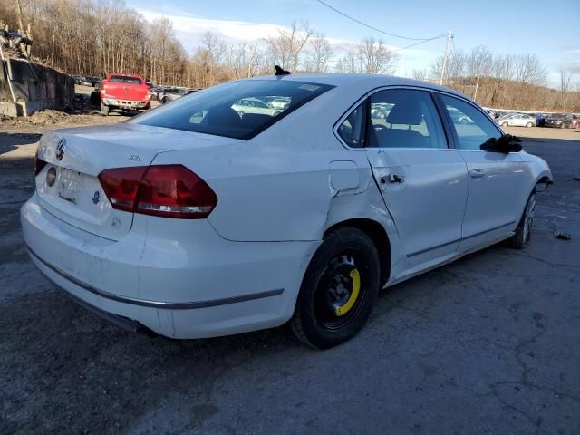 2013 Volkswagen Passat SEL