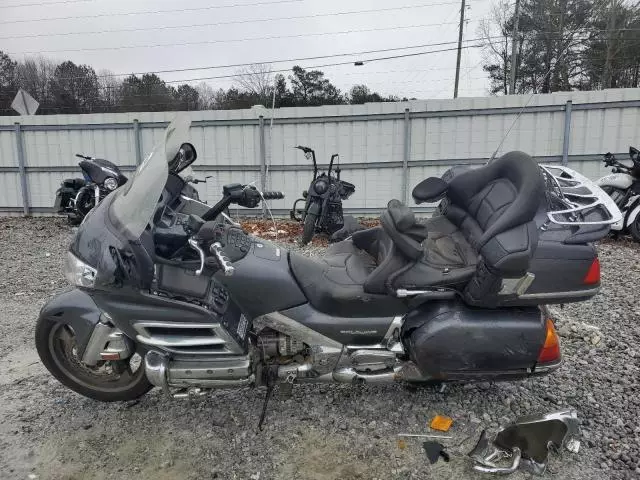 2005 Honda GL1800