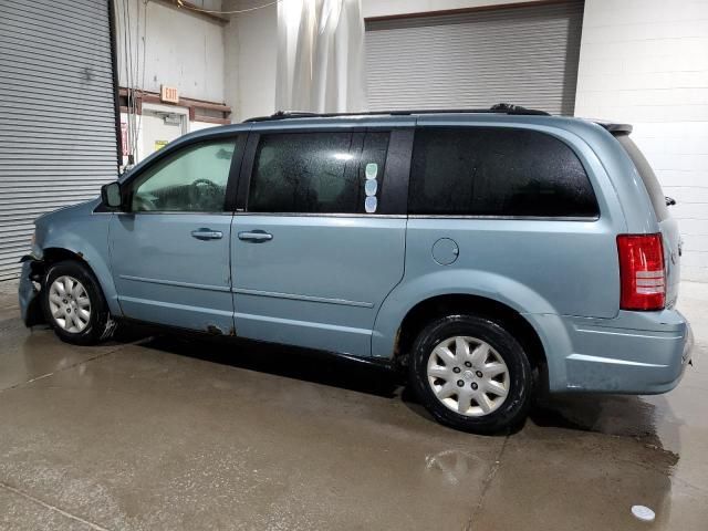 2010 Chrysler Town & Country LX