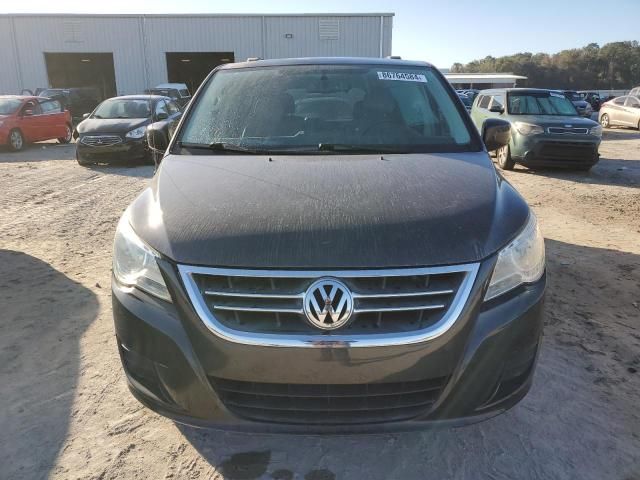 2012 Volkswagen Routan SE