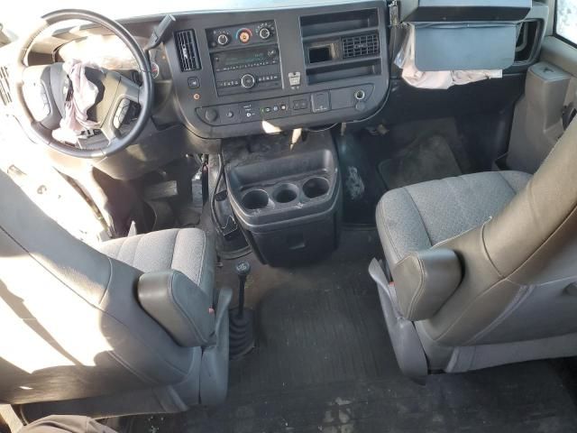 2022 Chevrolet Express G3500 LT