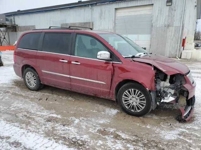 2015 Chrysler Town & Country Touring L