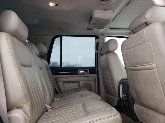 2004 Lincoln Navigator