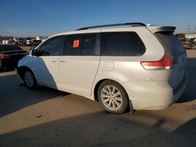 2012 Toyota Sienna XLE