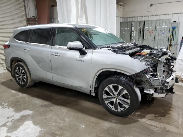 2021 Toyota Highlander Hybrid XLE