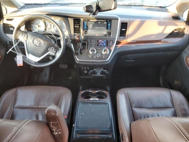 2015 Toyota Sienna XLE