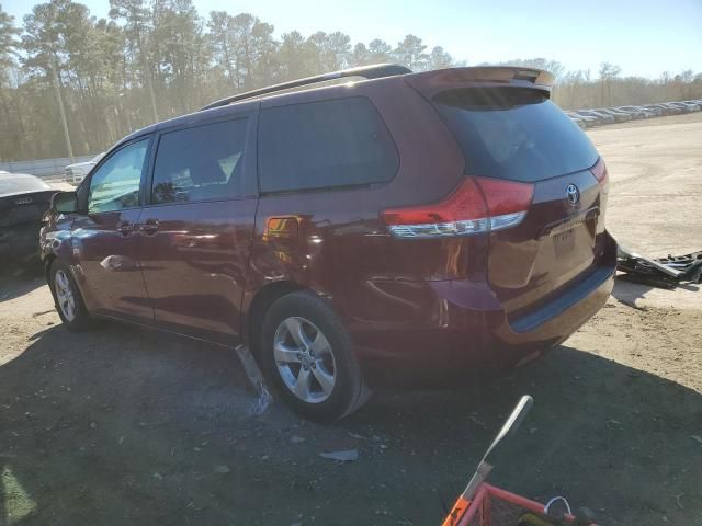 2013 Toyota Sienna LE