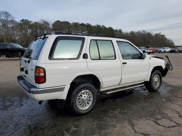 1998 Nissan Pathfinder LE