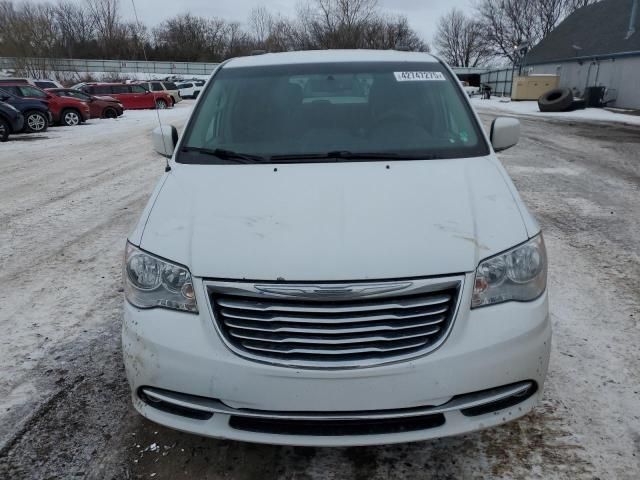 2016 Chrysler Town & Country Touring