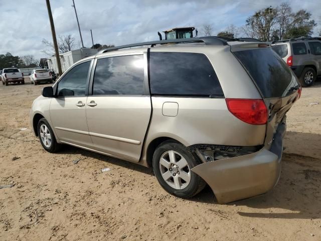 2006 Toyota Sienna CE