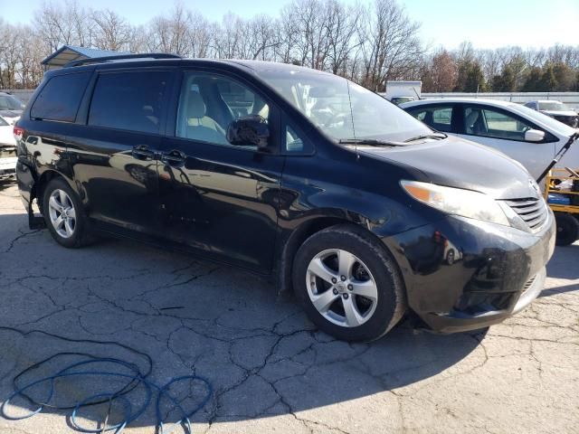 2014 Toyota Sienna LE