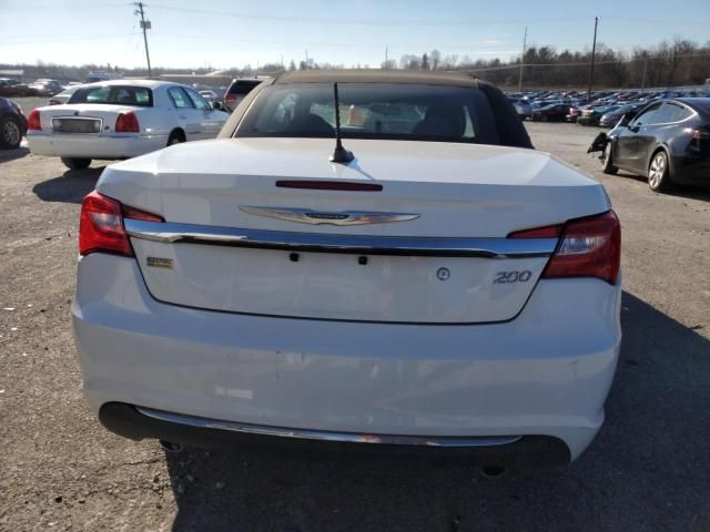 2012 Chrysler 200 Touring