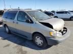 2000 Toyota Sienna LE