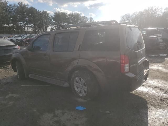 2005 Nissan Pathfinder LE