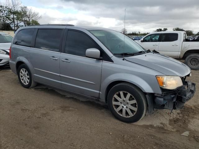 2014 Chrysler Town & Country Touring