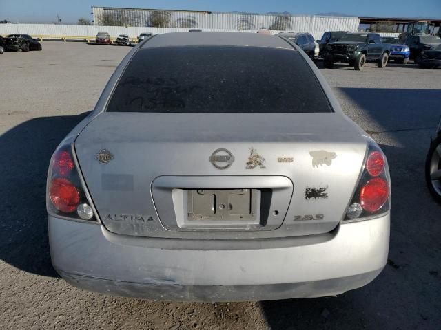 2002 Nissan Altima Base