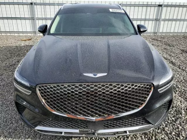 2022 Genesis GV70 Base