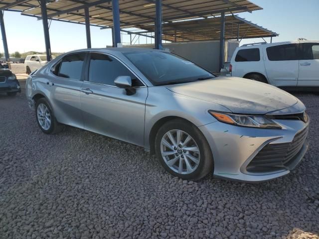 2022 Toyota Camry LE