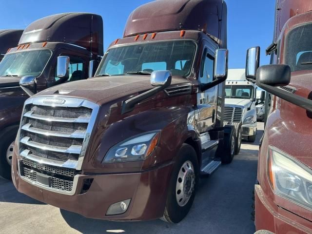 2018 Freightliner Cascadia 126