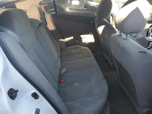 2010 Nissan Altima Base