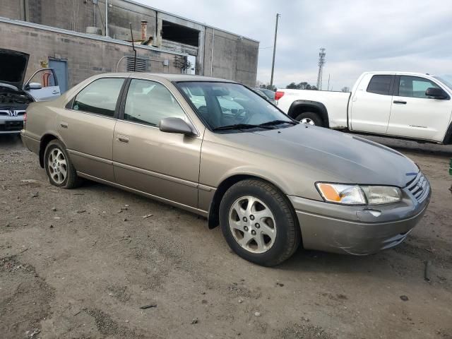 1999 Toyota Camry LE