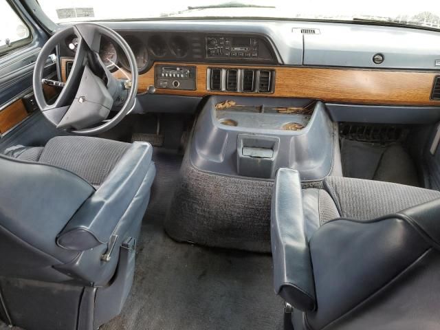 1988 Dodge RAM Wagon B250