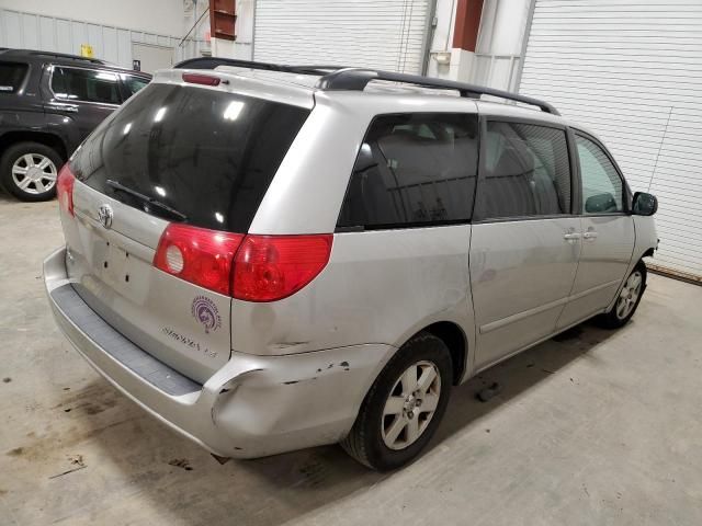 2010 Toyota Sienna CE