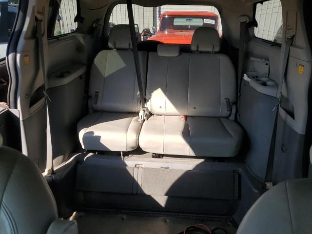 2012 Toyota Sienna XLE