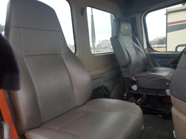 2016 Freightliner Cascadia 125