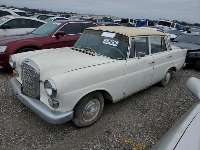 1966 Mercedes-Benz 1966 Mercedes Benz 230