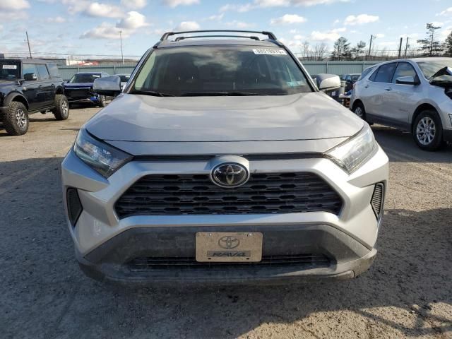 2020 Toyota Rav4 LE