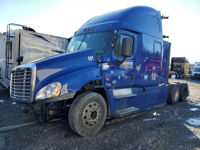 2016 Freightliner Cascadia 125