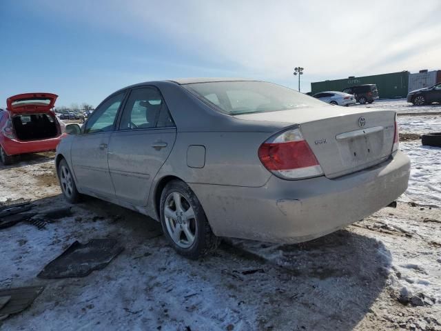 2005 Toyota Camry LE