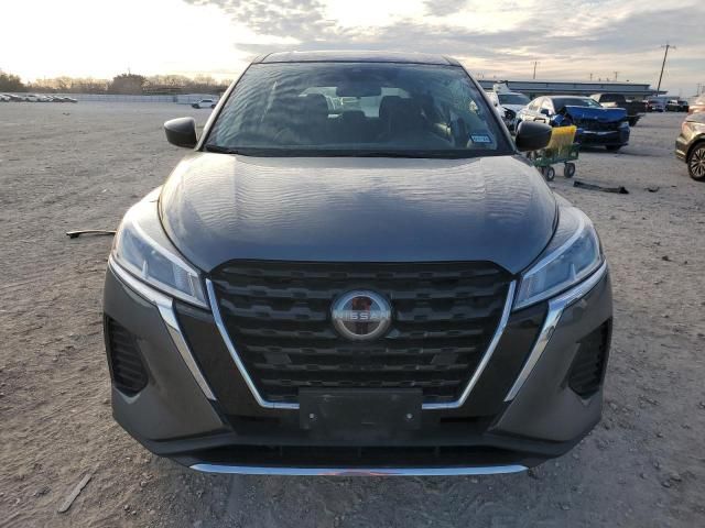 2024 Nissan Kicks S