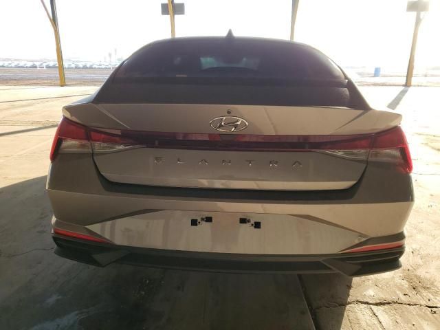 2021 Hyundai Elantra SE