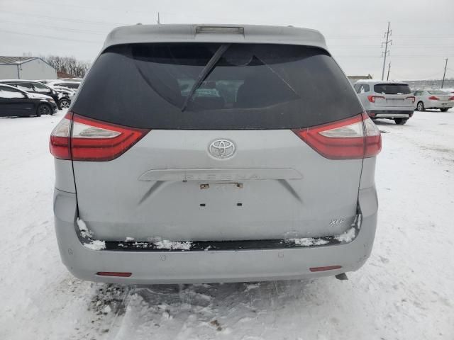 2015 Toyota Sienna XLE