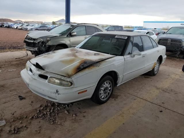 1999 Oldsmobile 88 Base