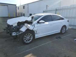 Carros salvage a la venta en subasta: 2019 Hyundai Sonata SE